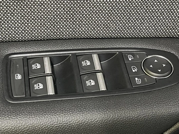 Image véhicule  Renault SYMBIOZ (17)