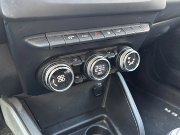 Image véhicule  Dacia DUSTER (18)