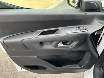 Image véhicule  Peugeot PARTNER (26)