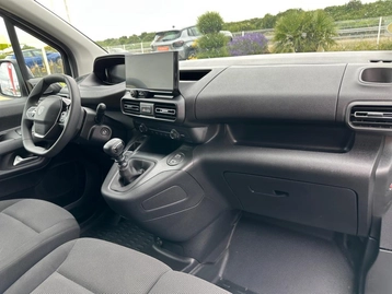 Image véhicule  Peugeot PARTNER (16)