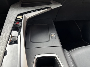 Image véhicule  Peugeot 5008 (3) (34)