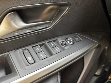 Image véhicule  Peugeot 5008 (3) (38)