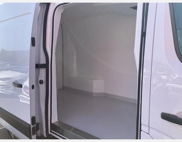 Image véhicule  Nissan Interstar (4)