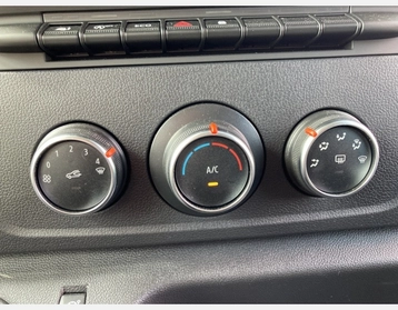 Image véhicule  Nissan Interstar (17)