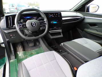 Image véhicule  Renault MEGANE E-TECH (6)