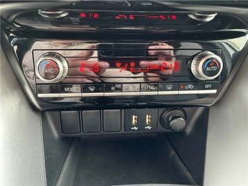 Image véhicule  Mitsubishi ECLIPSE CROSS MY21 (12)