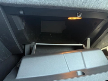 Image véhicule  Renault CLIO (32)