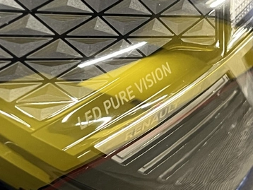 Image véhicule  Renault CAPTUR (32)