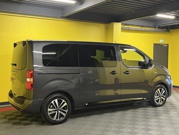 Image véhicule  Peugeot TRAVELLER (48)