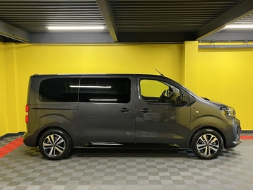 Image véhicule  Peugeot TRAVELLER (46)