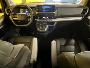 Image véhicule  Peugeot TRAVELLER (10)
