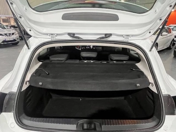 Image véhicule  Renault CLIO (5)