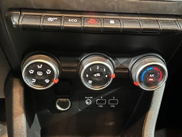 Image véhicule  Renault CLIO (11)