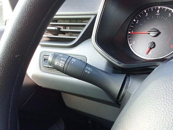 Image véhicule Renault CLIO (38) Image véhicule Renault CLIO (38)