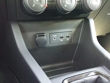 Image véhicule Renault CLIO (14) Image véhicule Renault CLIO (14)