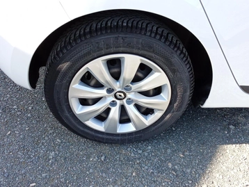 Image véhicule Renault CLIO (42) Image véhicule Renault CLIO (42)