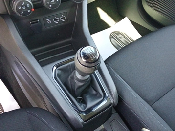 Image véhicule Renault CLIO (15) Image véhicule Renault CLIO (15)