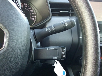 Image véhicule Renault CLIO (32) Image véhicule Renault CLIO (32)