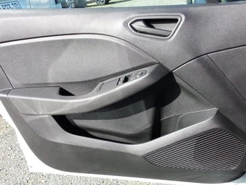 Image véhicule Renault CLIO (40) Image véhicule Renault CLIO (40)