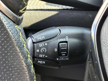 Image véhicule  Peugeot 208 (24)