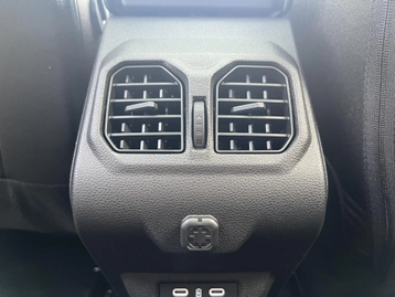 Image véhicule  Dacia BIGSTER (18)