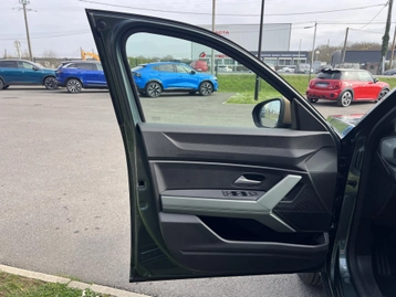 Image véhicule  Dacia BIGSTER (22)