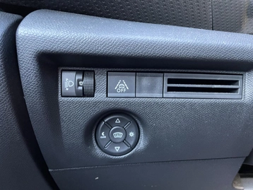 Image véhicule  Citroën C4 (21)