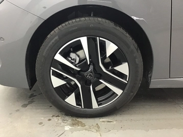 Image véhicule  Peugeot 208 (8)