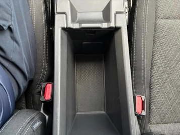 Image véhicule  BMW SÉRIE 1 (36)