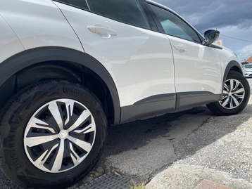 Image véhicule  Peugeot 2008 (3)