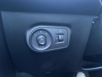Image véhicule  MG MG ZS (22)