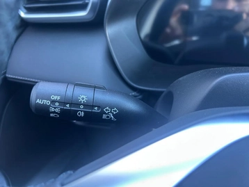 Image véhicule  MG MG ZS (25)