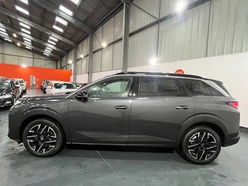 Image véhicule  Peugeot 5008 (1)