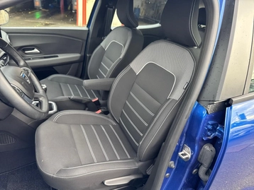 Image véhicule  Dacia SANDERO (20)