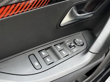 Image véhicule  Peugeot 2008 (29)