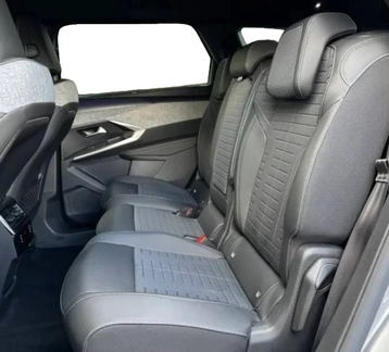 Image véhicule  Peugeot 5008 (1)