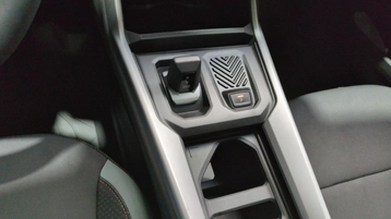 Image véhicule  Dacia BIGSTER (17)