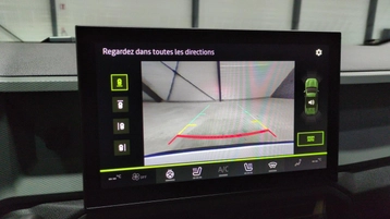 Image véhicule  Dacia BIGSTER (16)