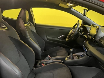 Image véhicule  Toyota YARIS (35)