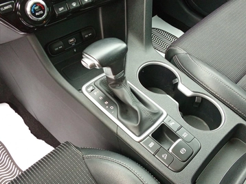 Image véhicule Kia SPORTAGE (15) Image véhicule Kia SPORTAGE (15)