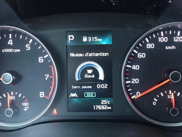 Image véhicule  Kia STONIC (32)