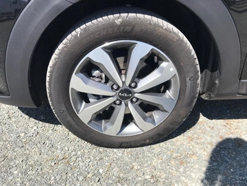 Image véhicule  Kia STONIC (21)