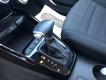 Image véhicule  Kia STONIC (14)