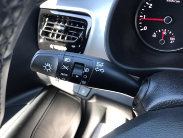 Image véhicule  Kia STONIC (31)