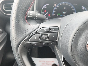 Image véhicule  Toyota YARIS CROSS (22)