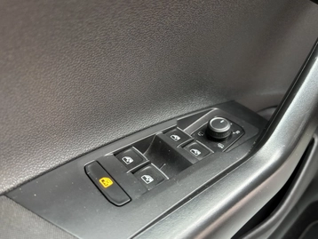 Image véhicule  Volkswagen TAIGO (25)