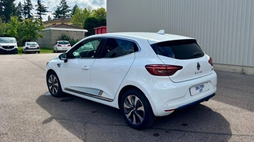 Image véhicule  Renault CLIO (4)