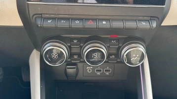 Image véhicule  Renault CLIO (17)