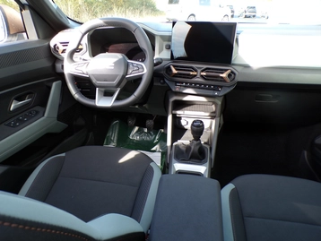 Image véhicule  Dacia BIGSTER (12)