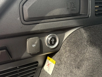 Image véhicule  Ford KUGA (27)